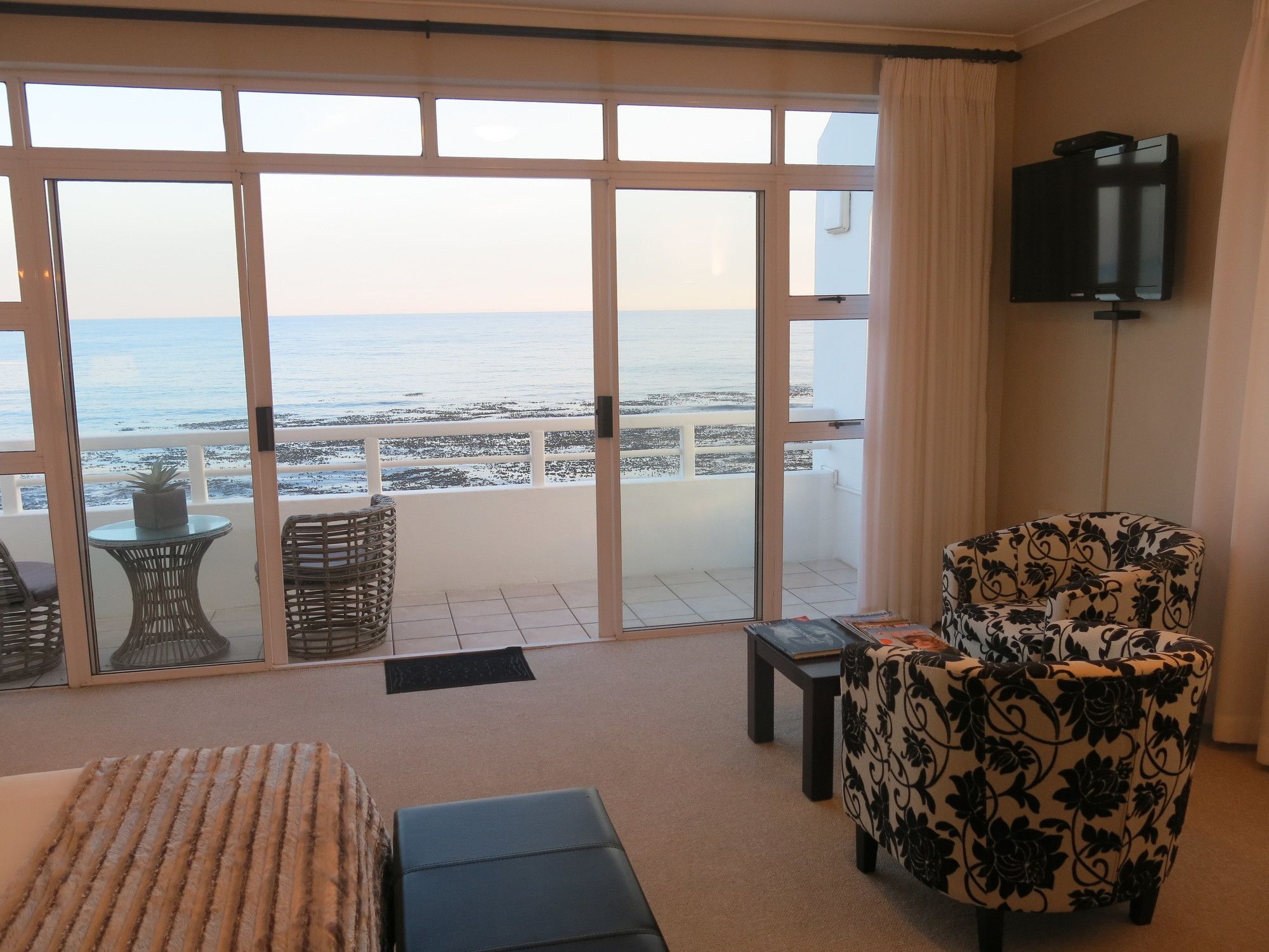 Beaumonte Guesthouse 허머너스 외부 사진