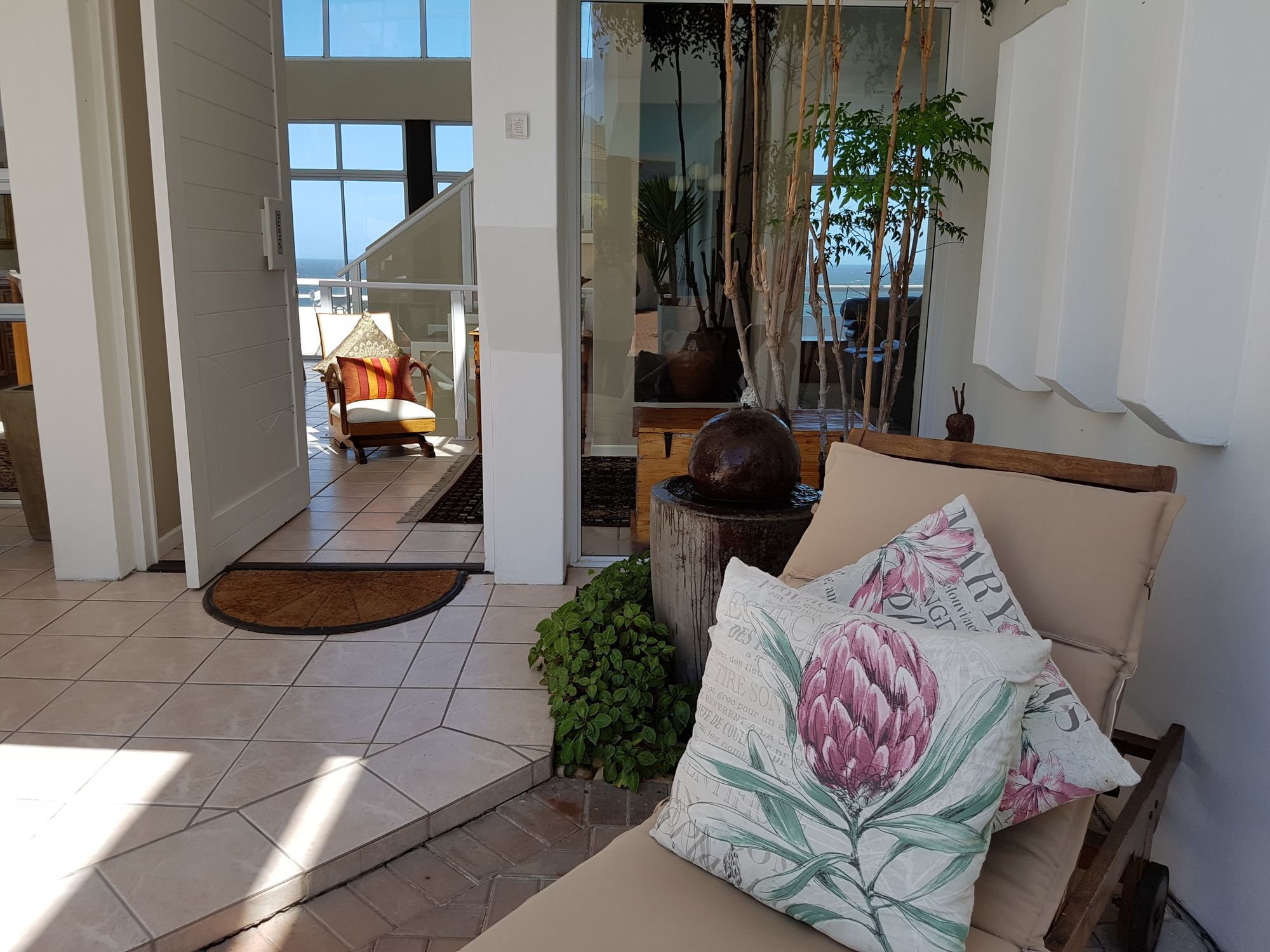 Beaumonte Guesthouse 허머너스 외부 사진