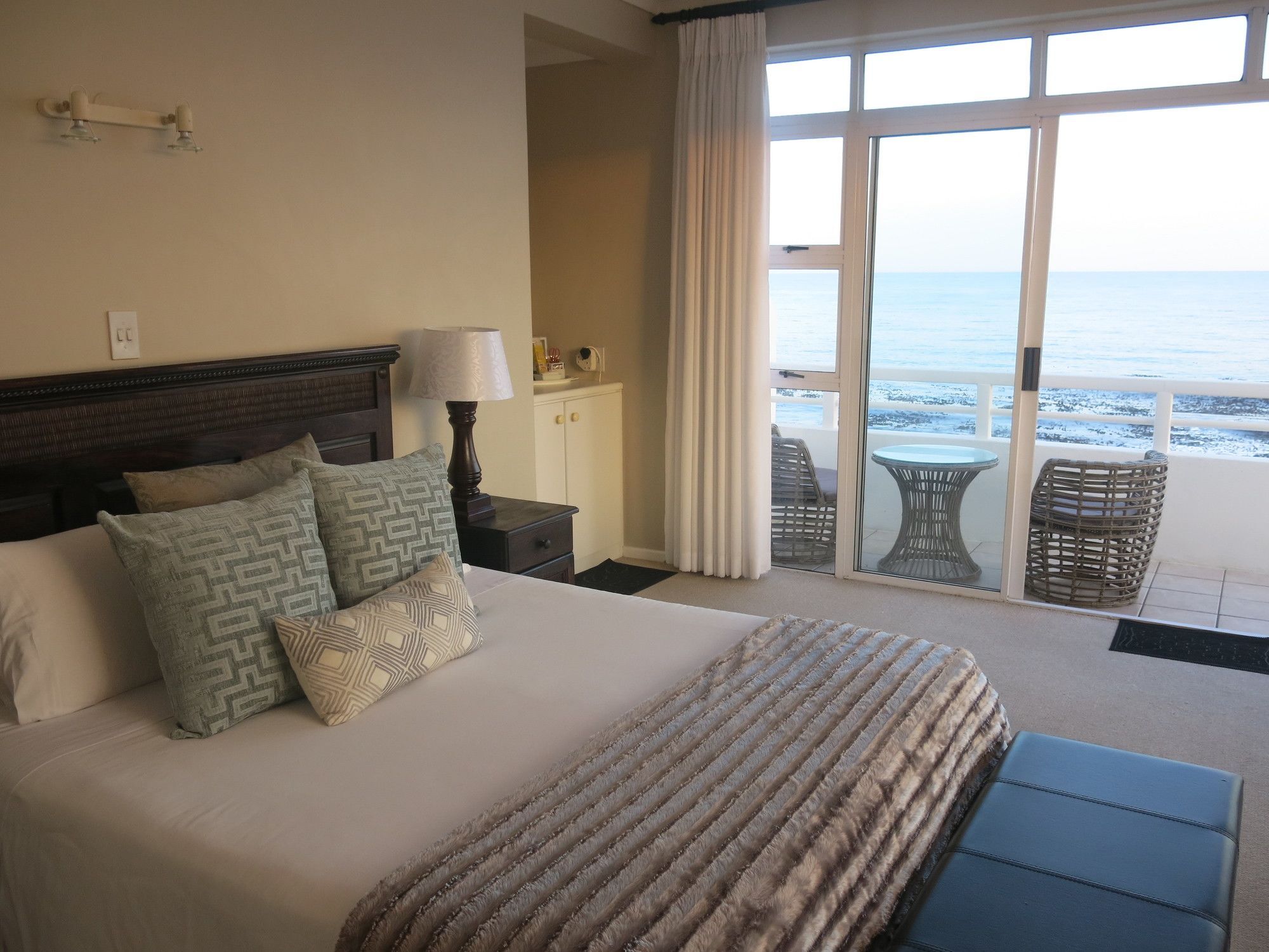 Beaumonte Guesthouse 허머너스 외부 사진